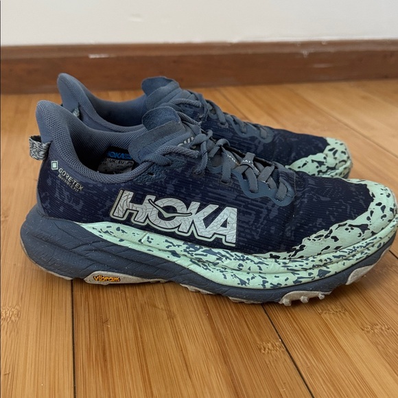 Hoka Womens Speedgoat 6 GTX - Picture 2 of 8